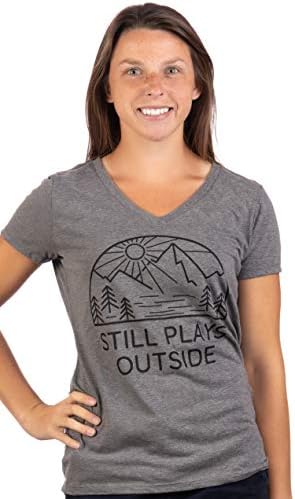 Još uvijek igra vani | Smiješno cool kampiranje planinarski kamp pješačenje žena na otvorenom Košulja