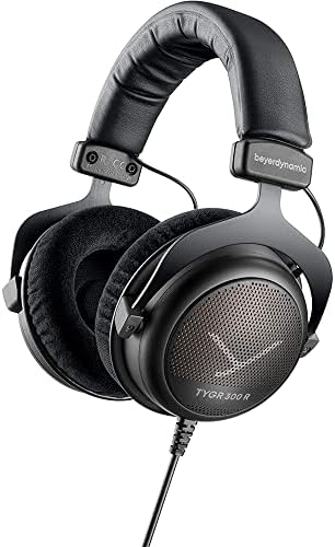 Beyerdynamic 733016 TYGR 300R Slušalice s otvorenim igrama s tehnološkim paketom s Tech Smart USA Audio Entertainment Essentials Bundle