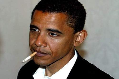 Razgovori Tipins Barack Obama puši cigarete sjajne plakate slike Photo Print Smiješno cool